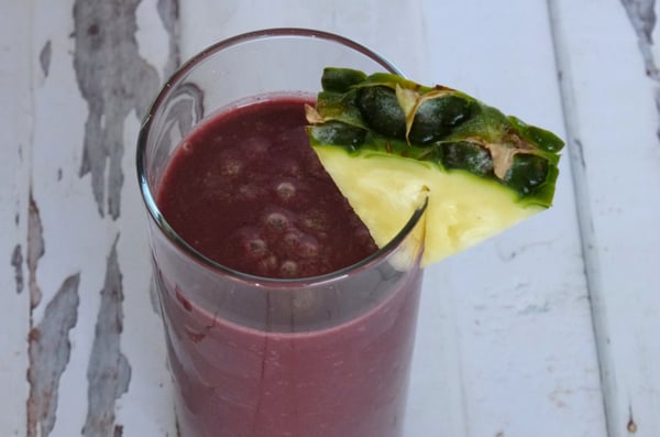 Pineapple-Ginger Açaí Smoothie