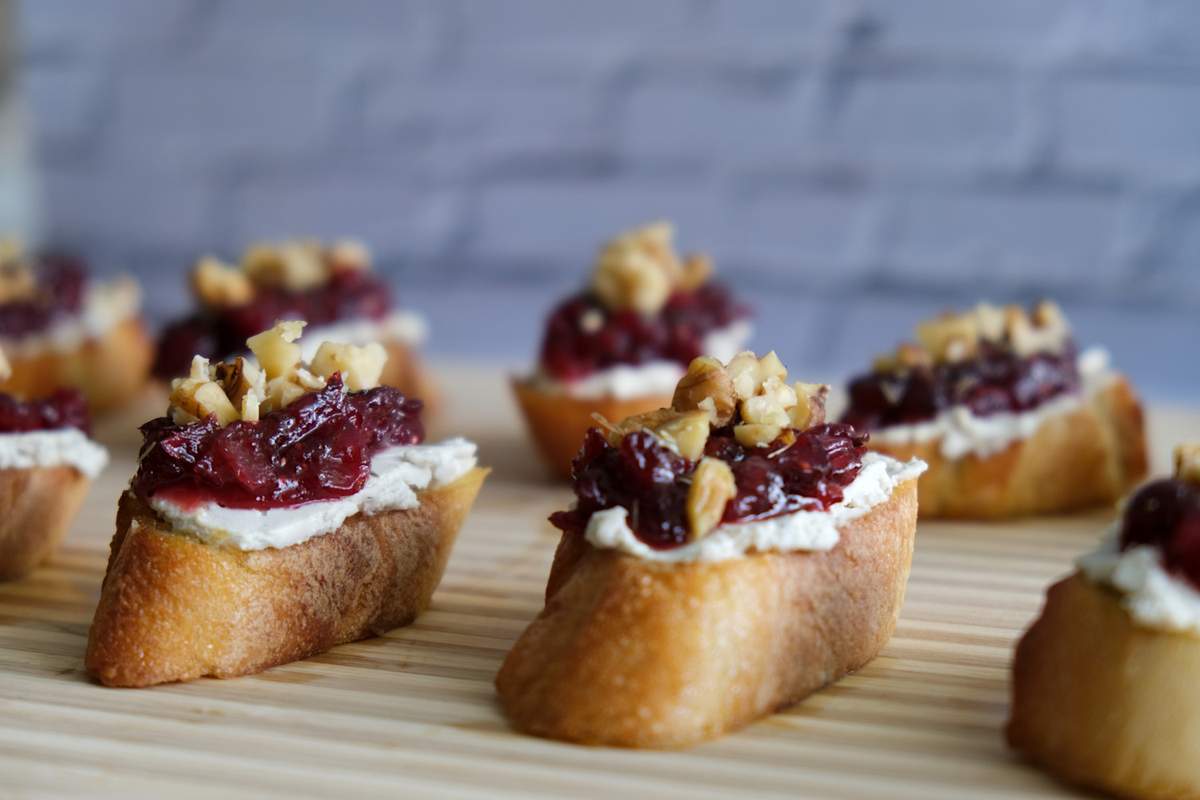 Cranberry and cashew goat cheese crostini