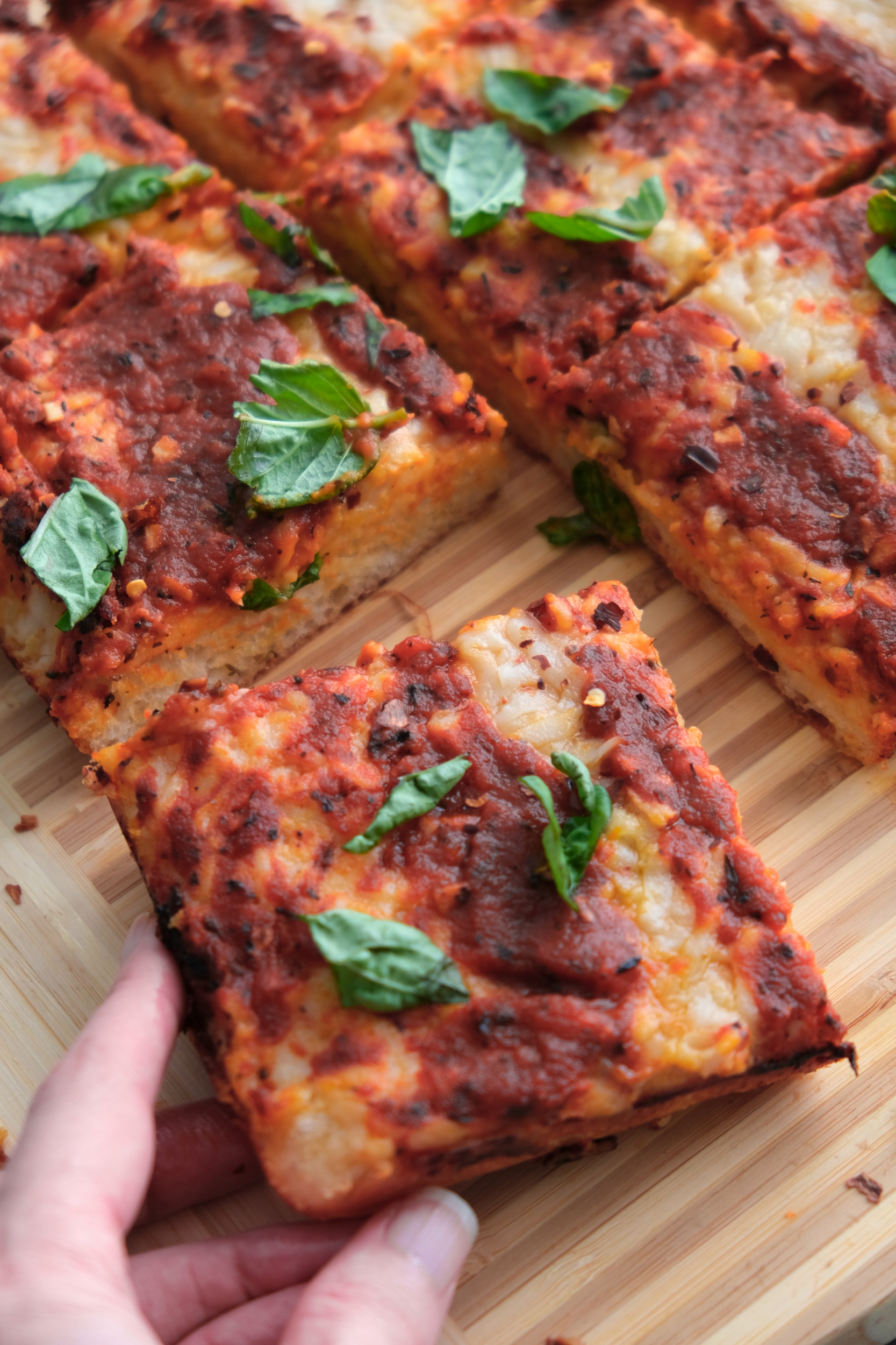 How to Make Detroit-Style Vegan Pizza